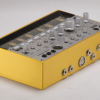 Korg Volca 'Max' case, gold edition- details on pimpyourvolca.com Korg Volca 'Max' case, gold edition - details on pimpyourvolca.com