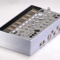 Korg Volca 'Max' case, silver edition - details on pimpyourvolca.com Korg Volca 'Max' case, silver edition - details on pimpyourvolca.com